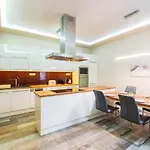 Vibrant And Spacious Downtown Budapest Flat